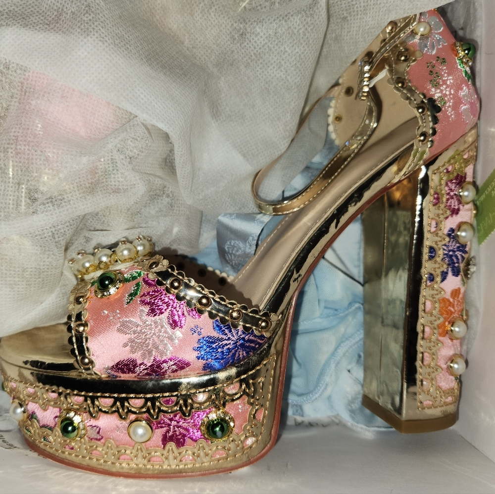 Floral Embellished Pink and Gold Women's Heels